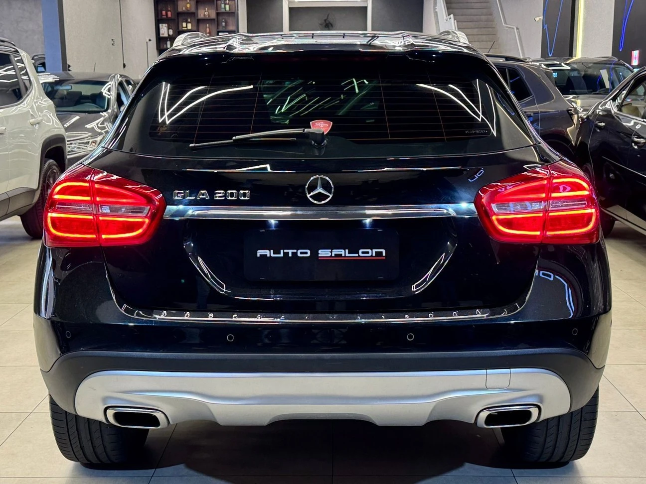 MERCEDES-BENZ GLA 200