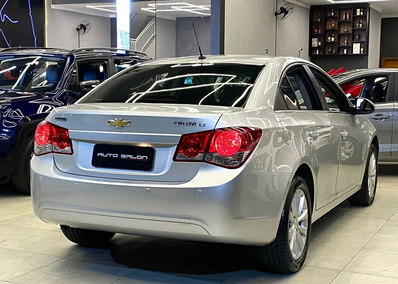 CHEVROLET CRUZE
