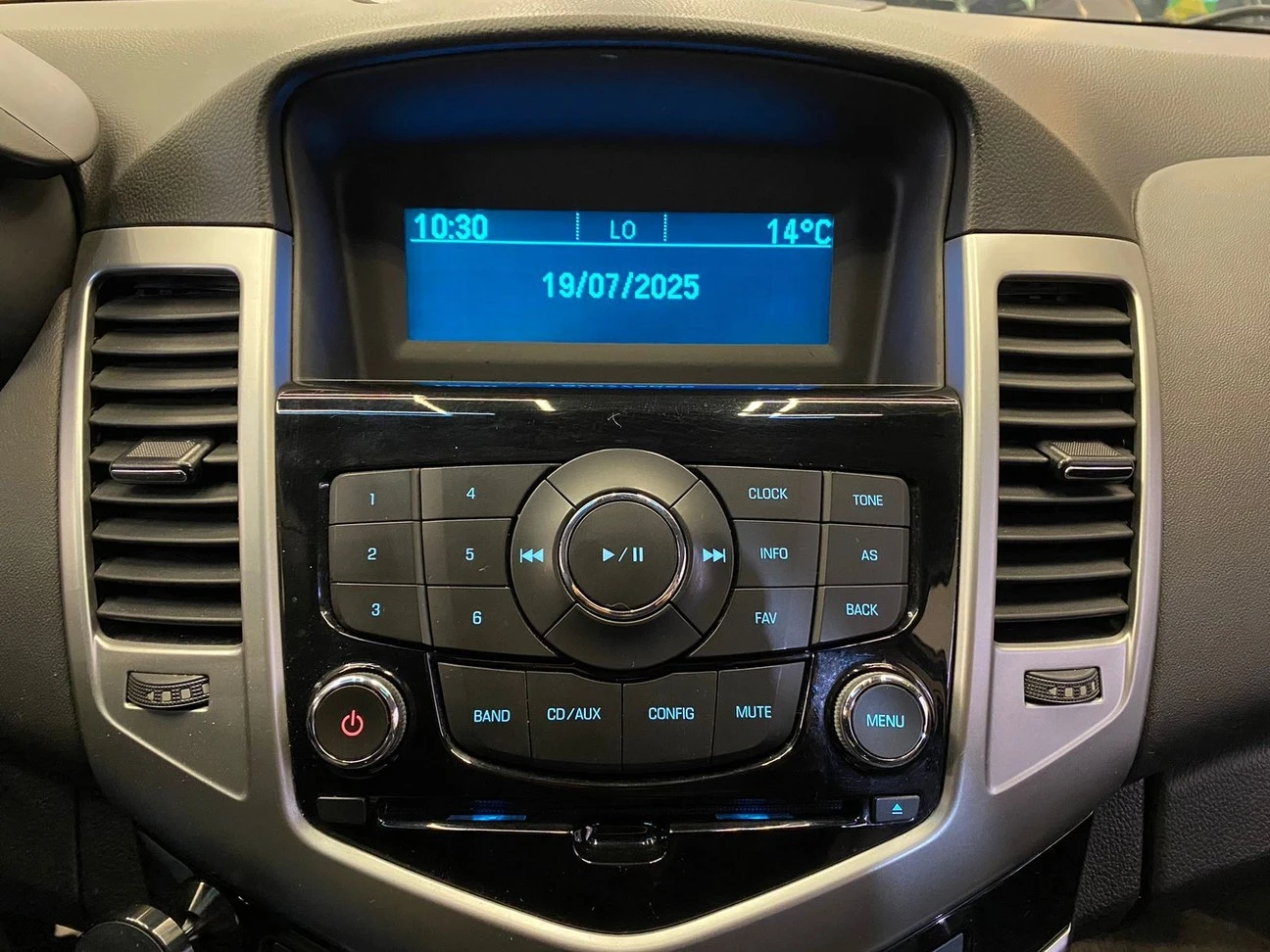CHEVROLET CRUZE