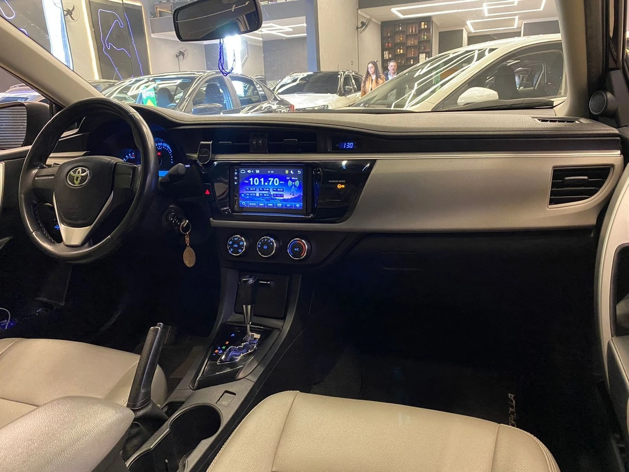 TOYOTA COROLLA