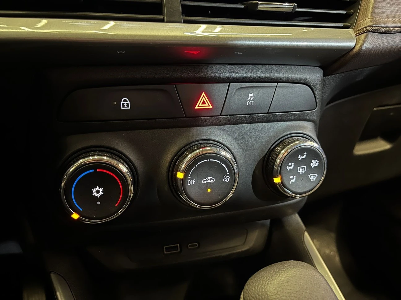 CHEVROLET MONTANA