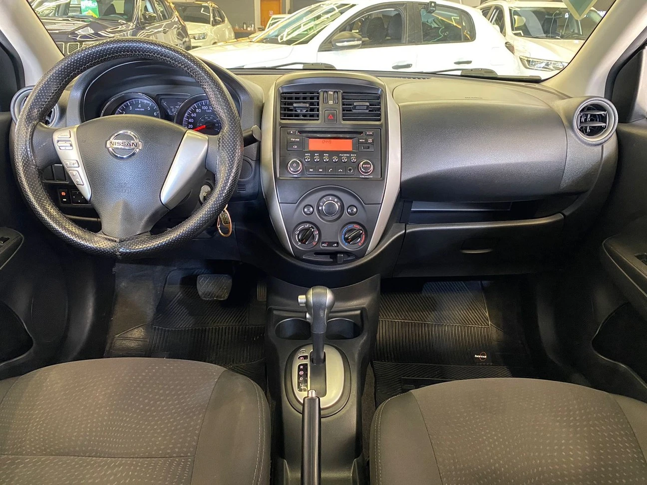 NISSAN VERSA