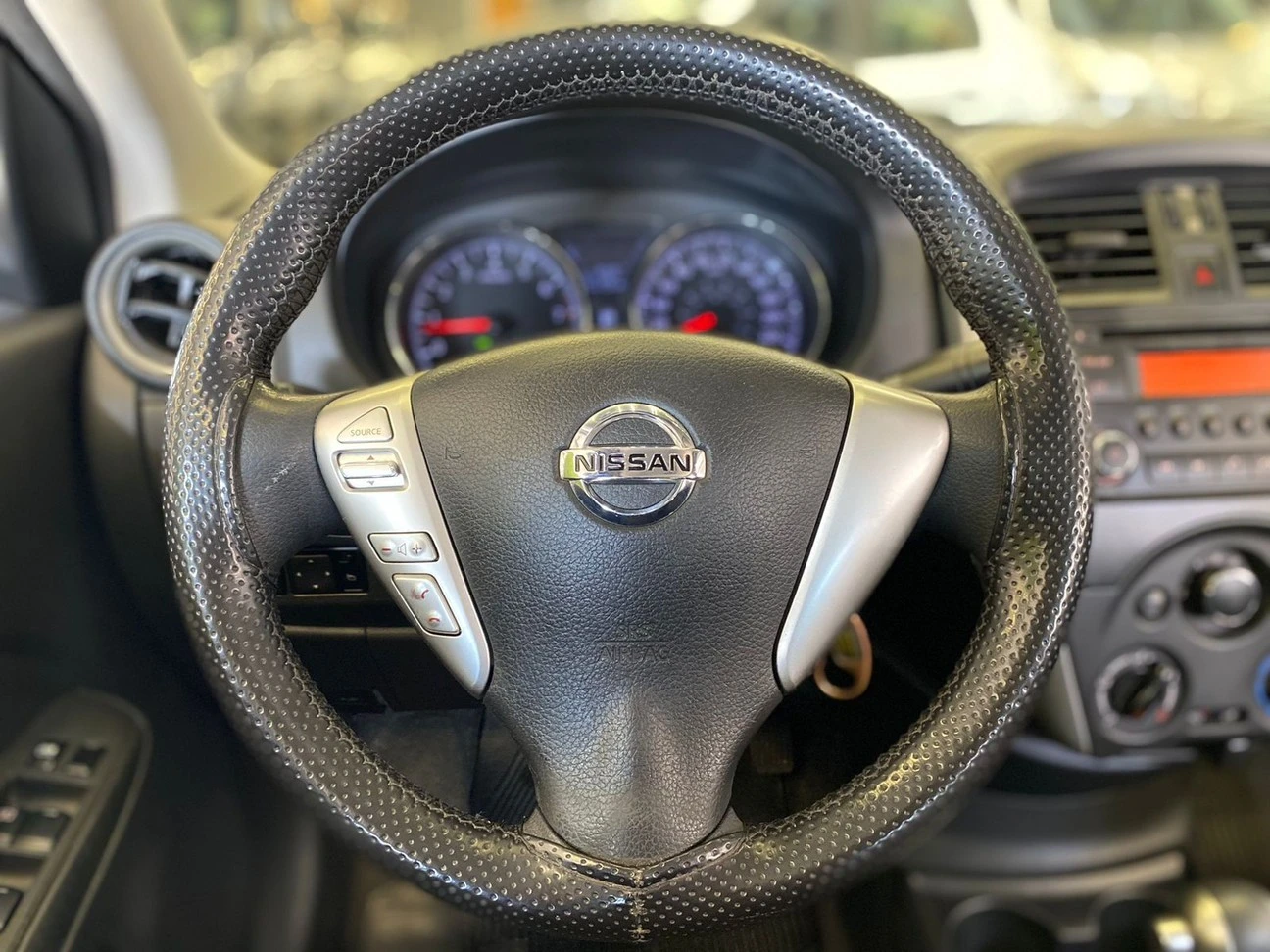 NISSAN VERSA