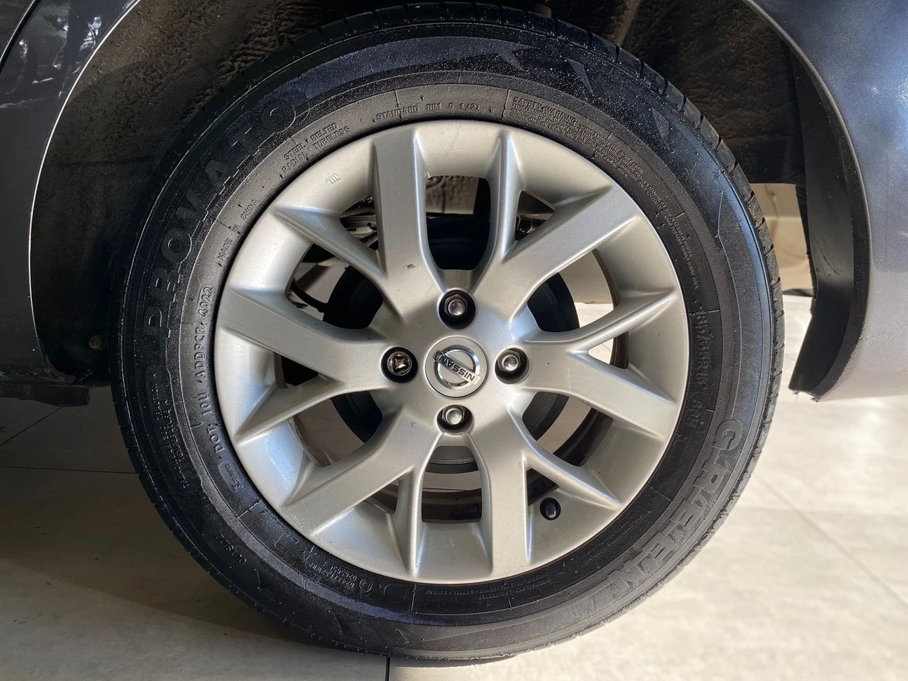 NISSAN VERSA