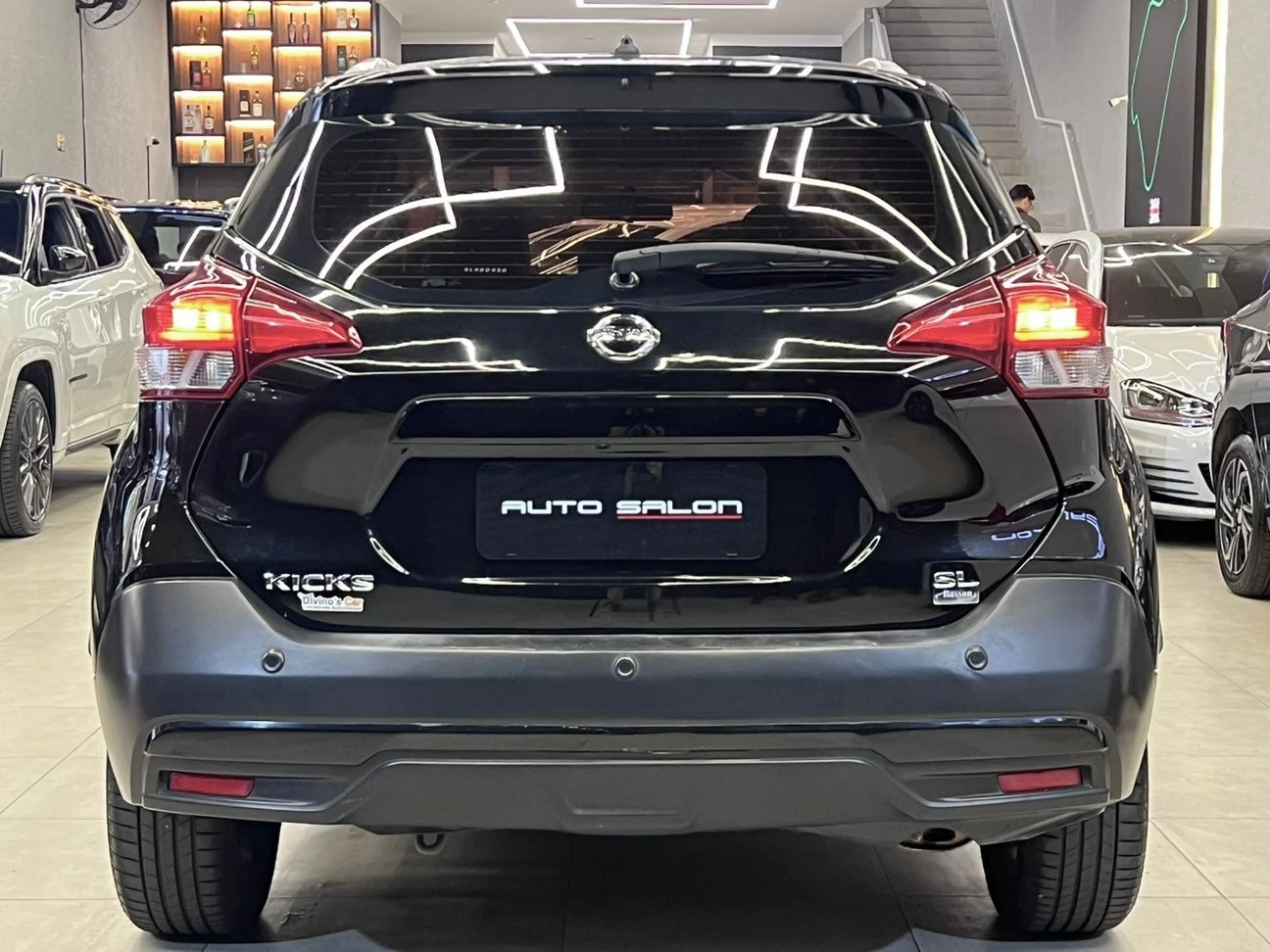 NISSAN KICKS