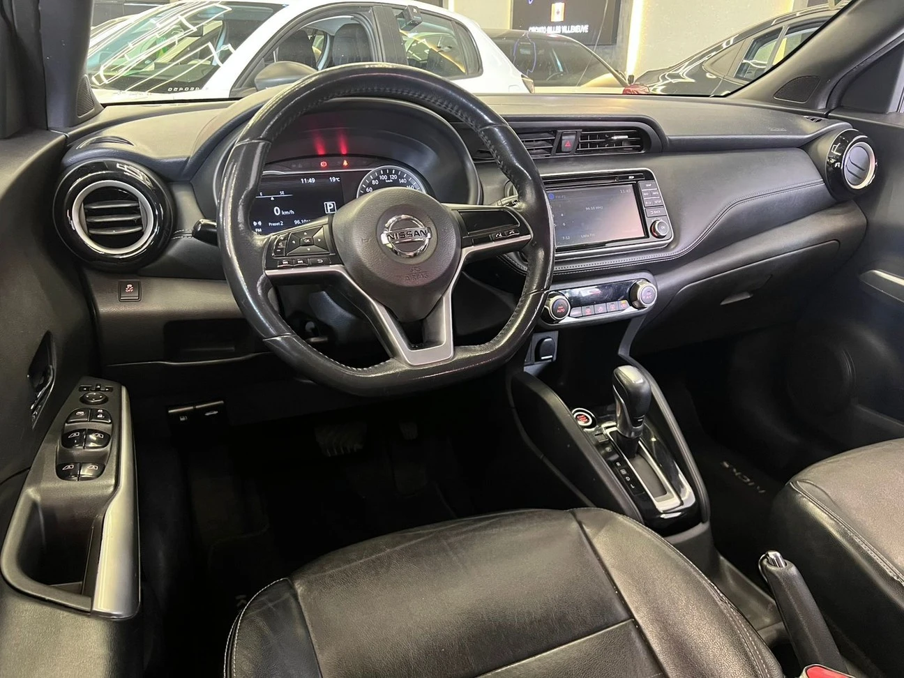 NISSAN KICKS