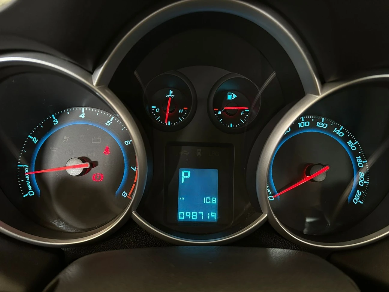 CHEVROLET CRUZE