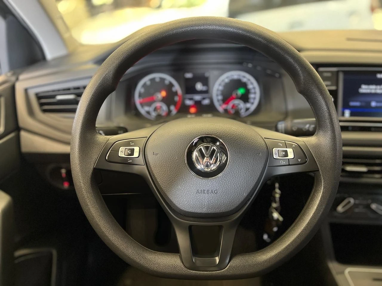 VOLKSWAGEN VIRTUS