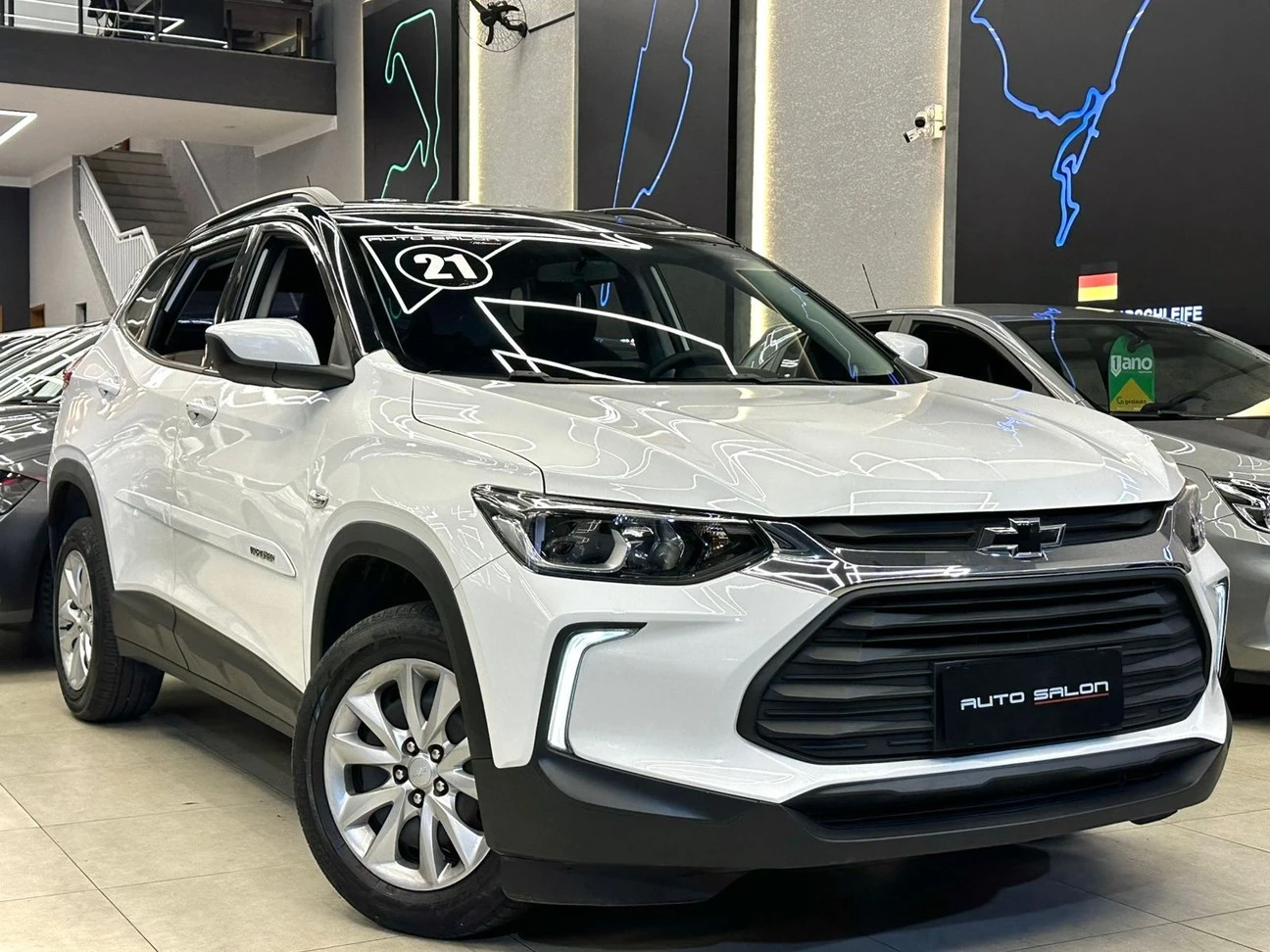 CHEVROLET TRACKER