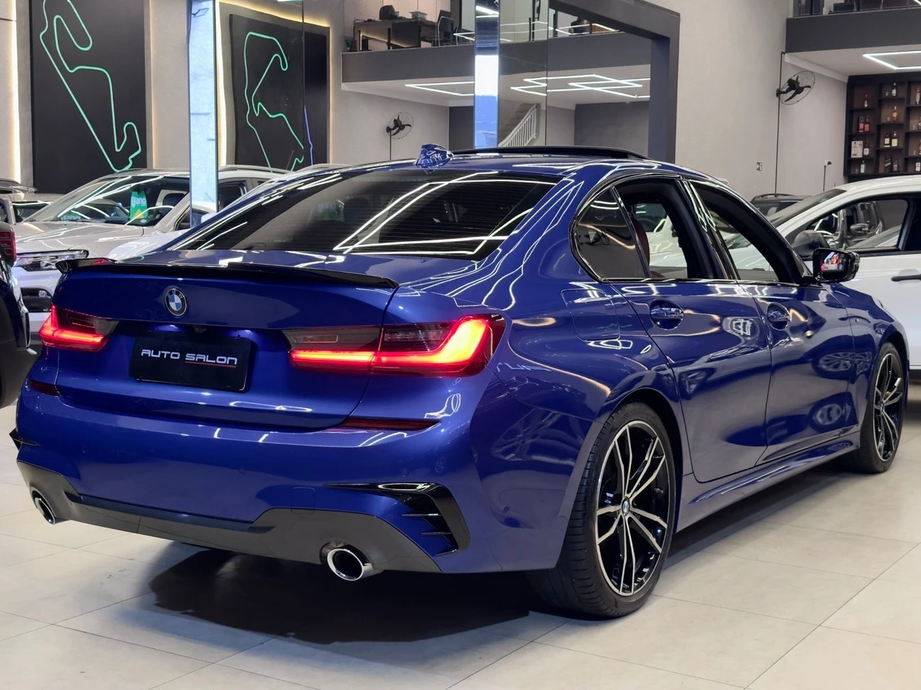 BMW 320I