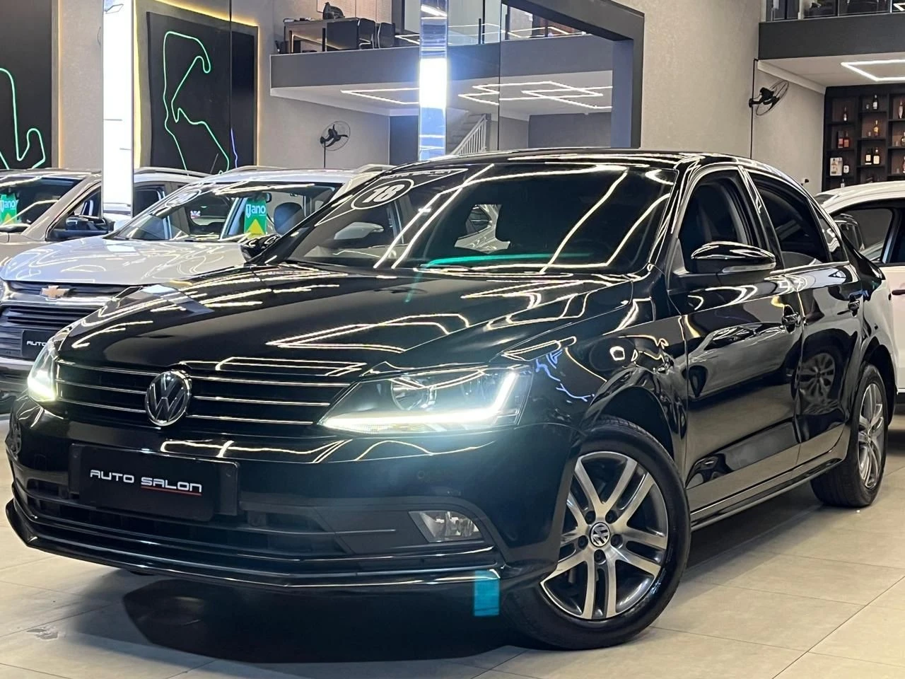 VOLKSWAGEN JETTA