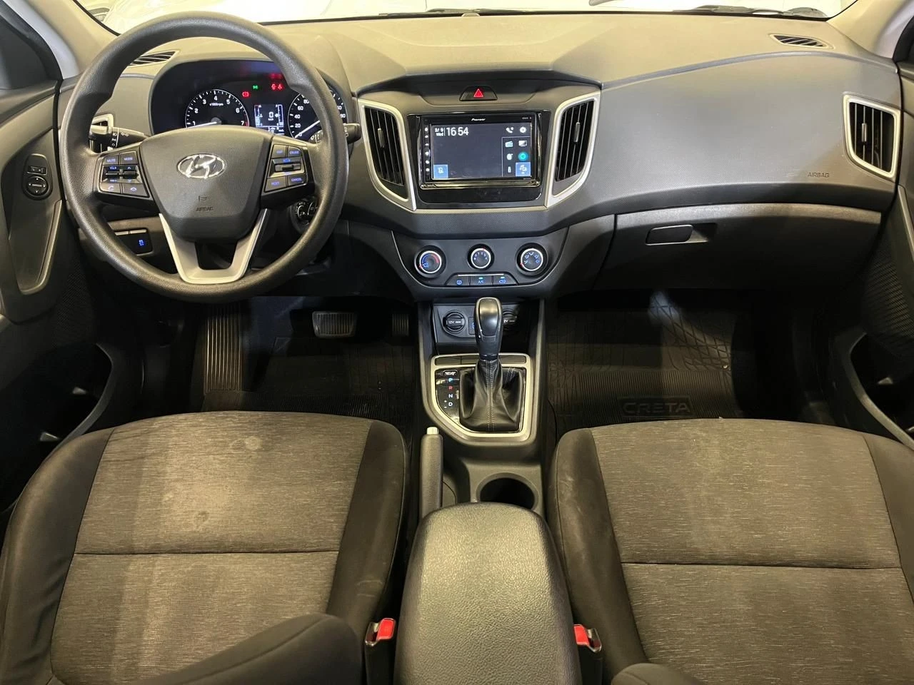 HYUNDAI CRETA