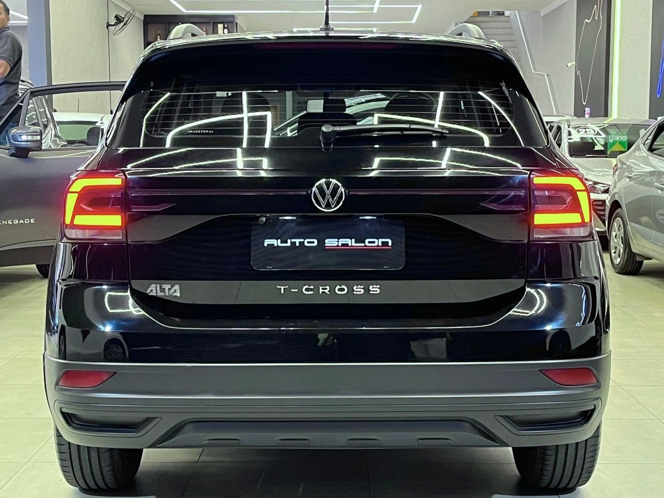 VOLKSWAGEN T-CROSS