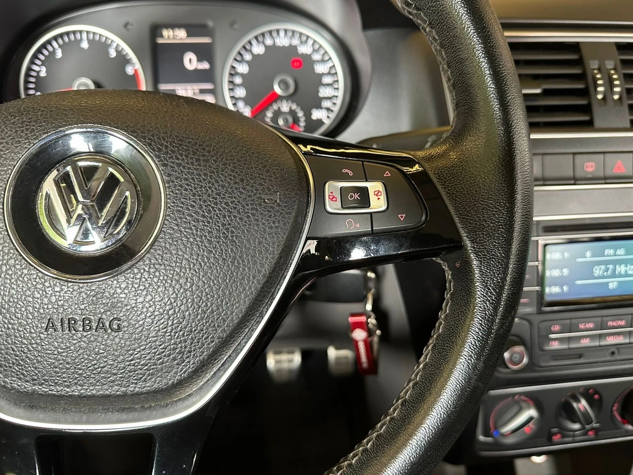 VOLKSWAGEN FOX