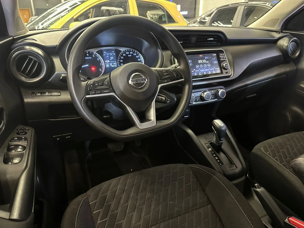 NISSAN KICKS