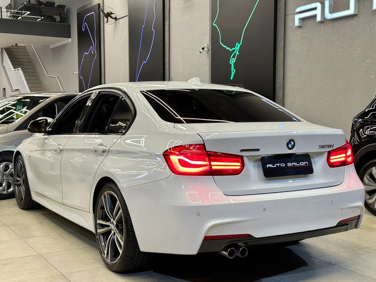 BMW 328I