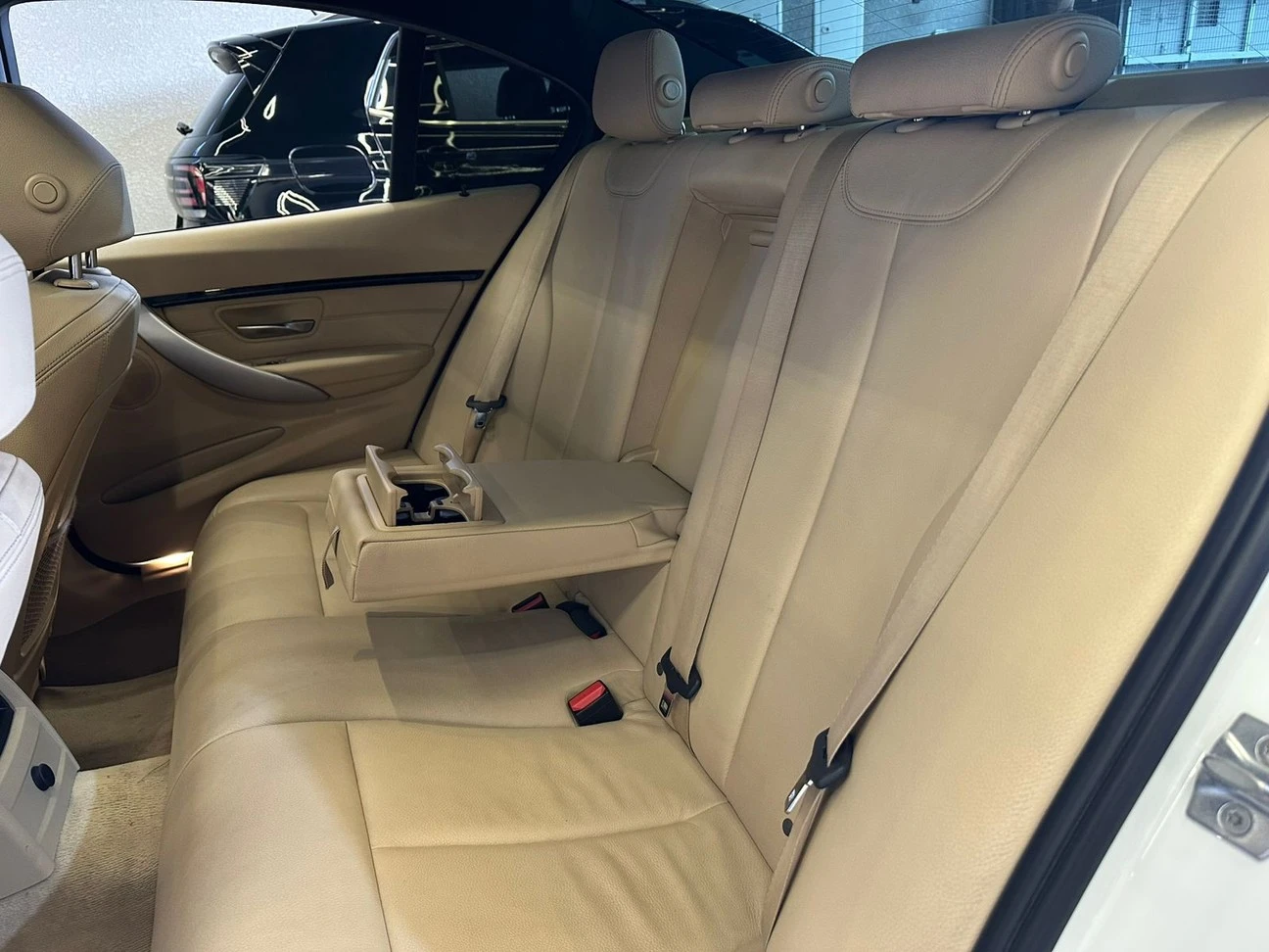 BMW 328I