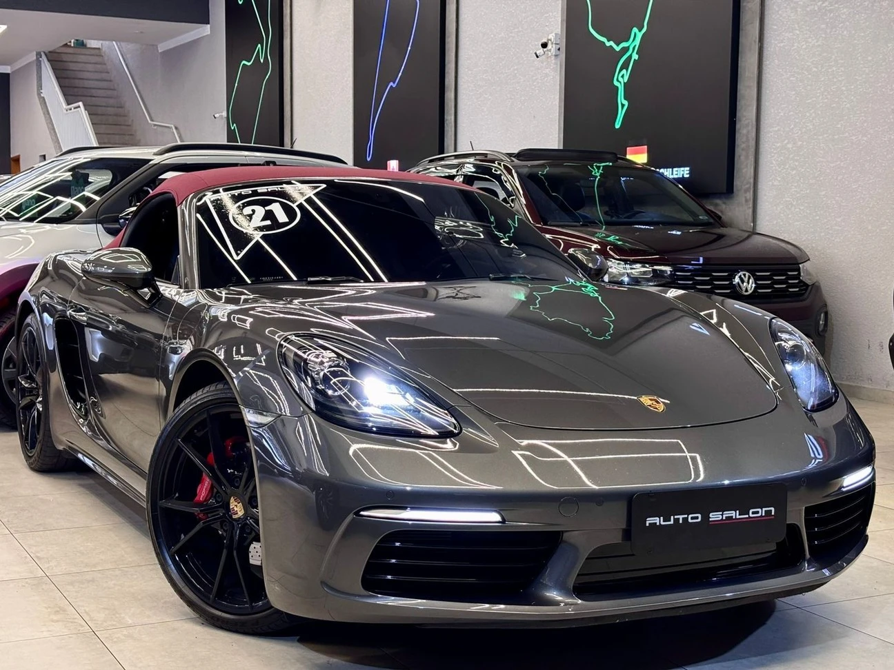 PORSCHE 718