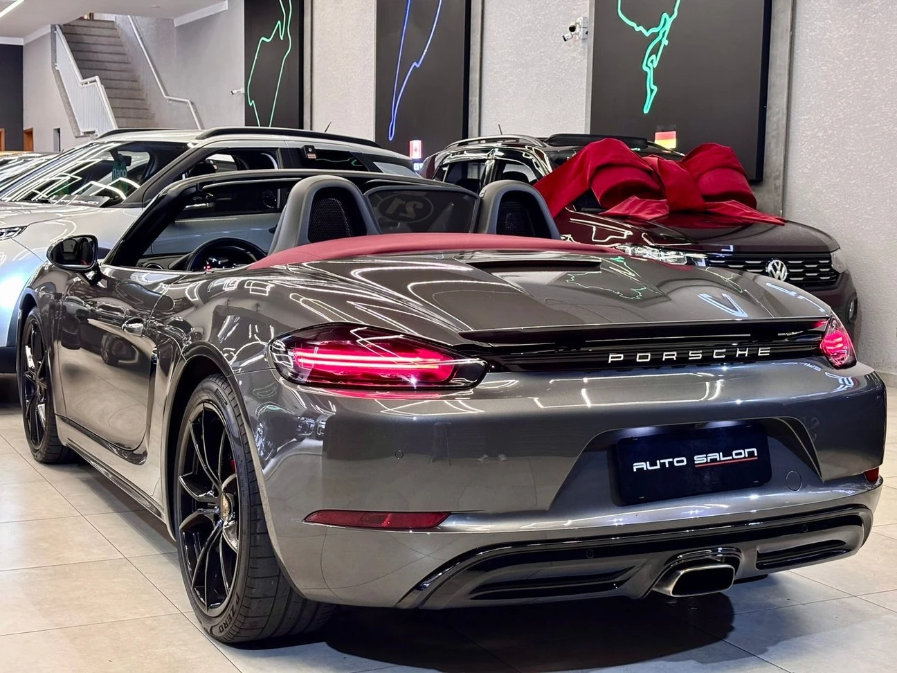 PORSCHE 718