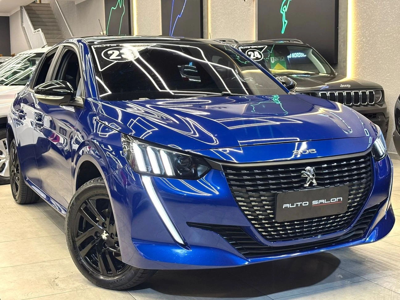 PEUGEOT 208