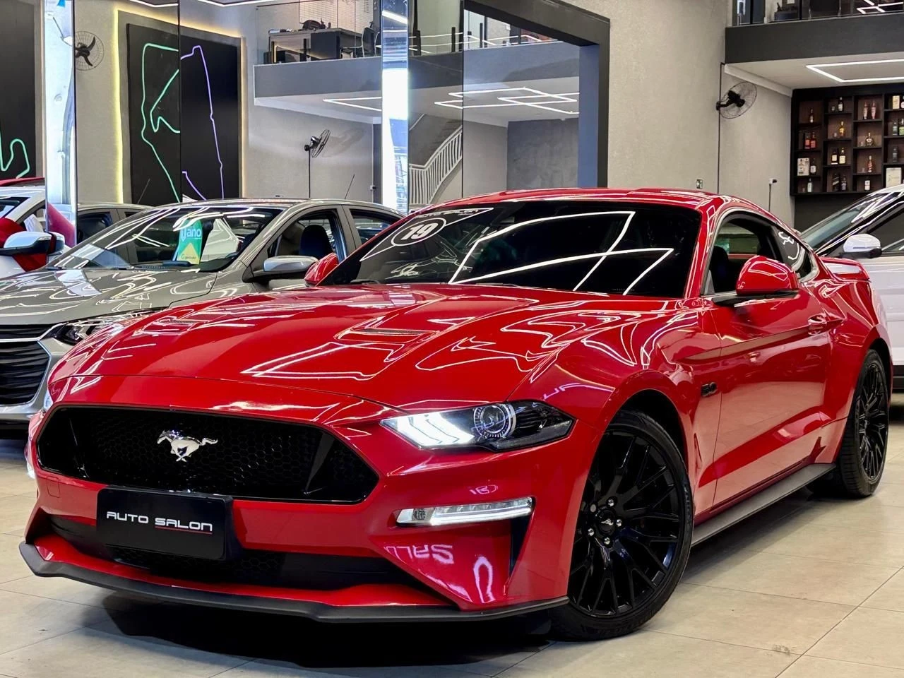 FORD MUSTANG