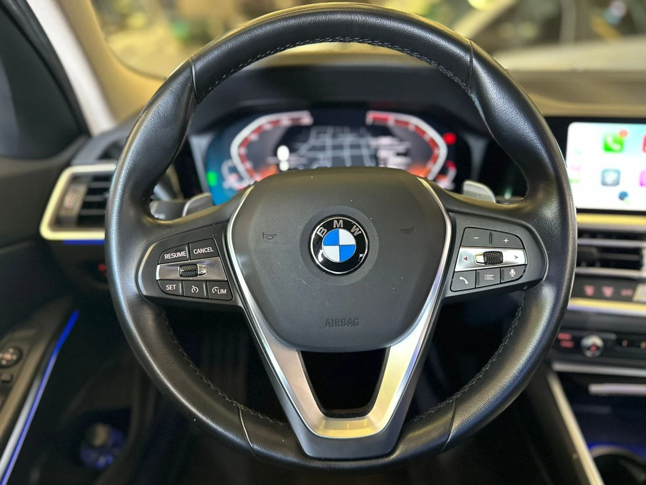 BMW 320i