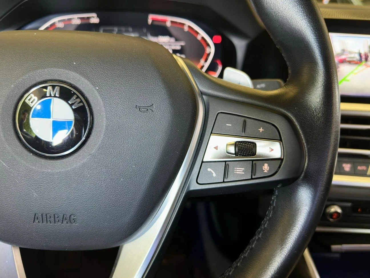 BMW 320i