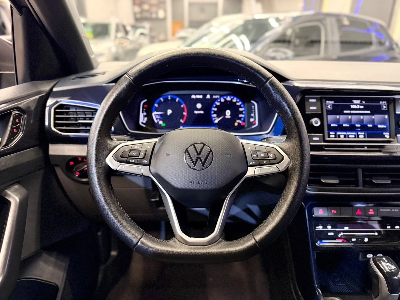 VOLKSWAGEN T-CROSS