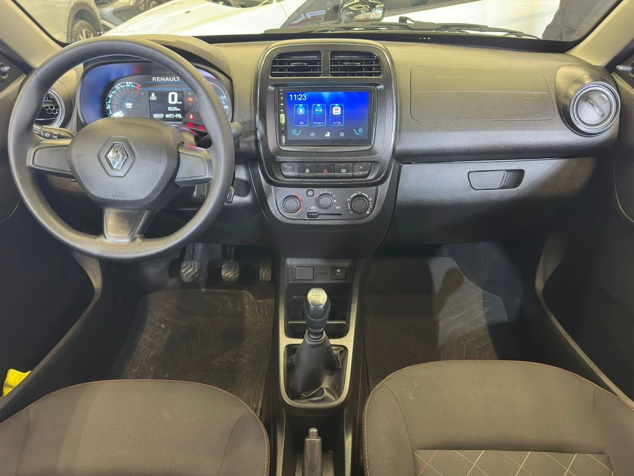 RENAULT KWID