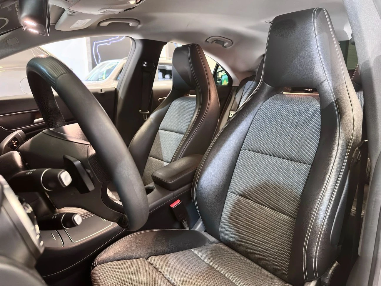 MERCEDES-BENZ CLA 180