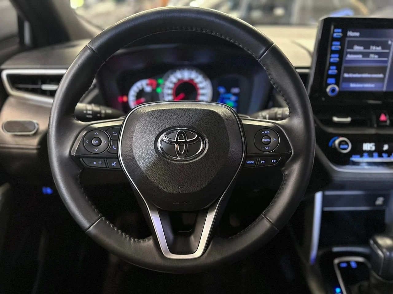 TOYOTA COROLLA CROSS