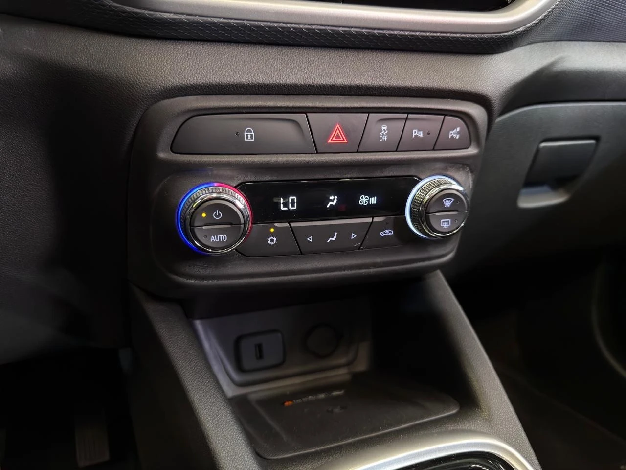 CHEVROLET TRACKER