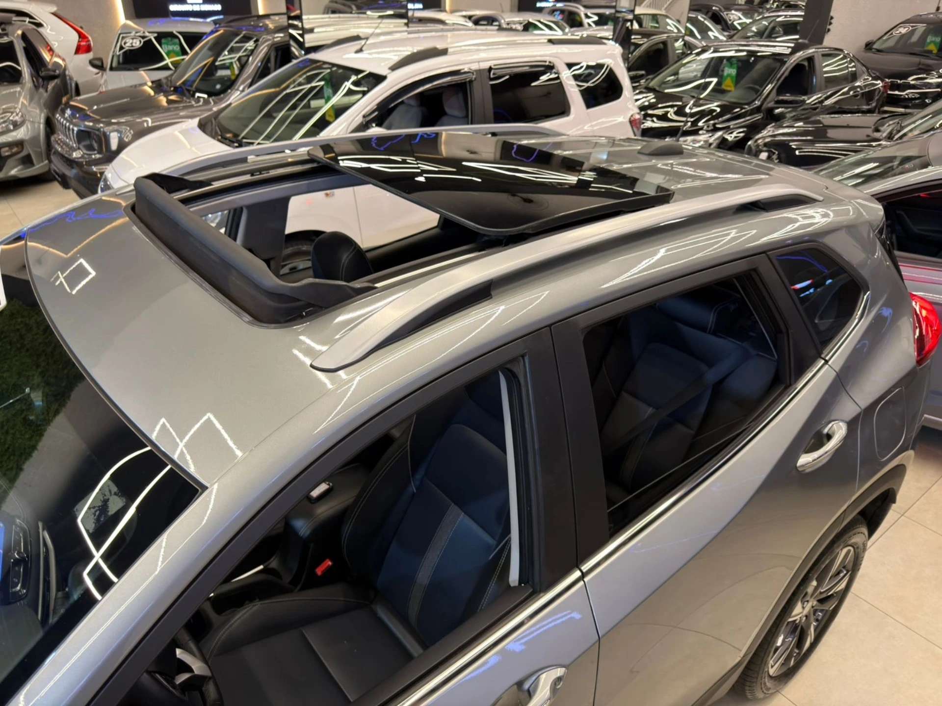 CHEVROLET TRACKER
