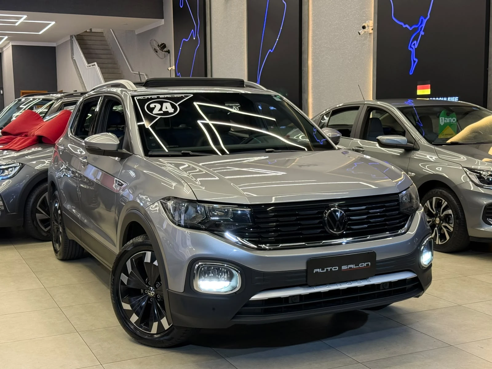 T-CROSS