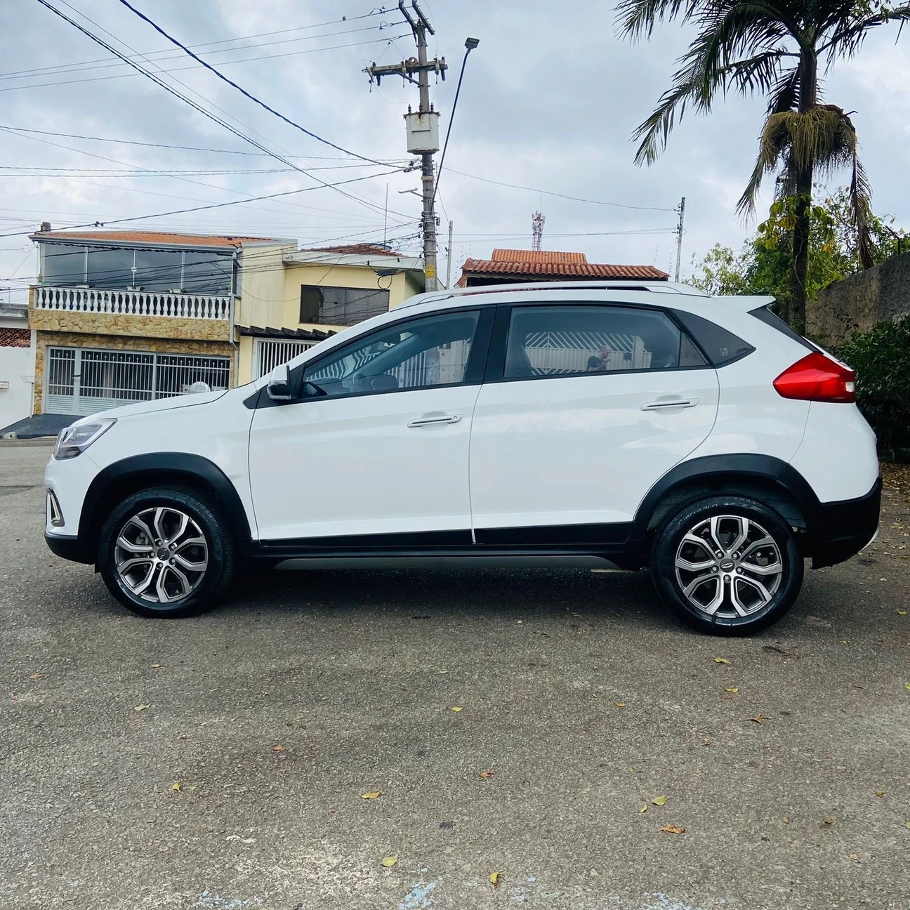 CHERY TIGGO 2