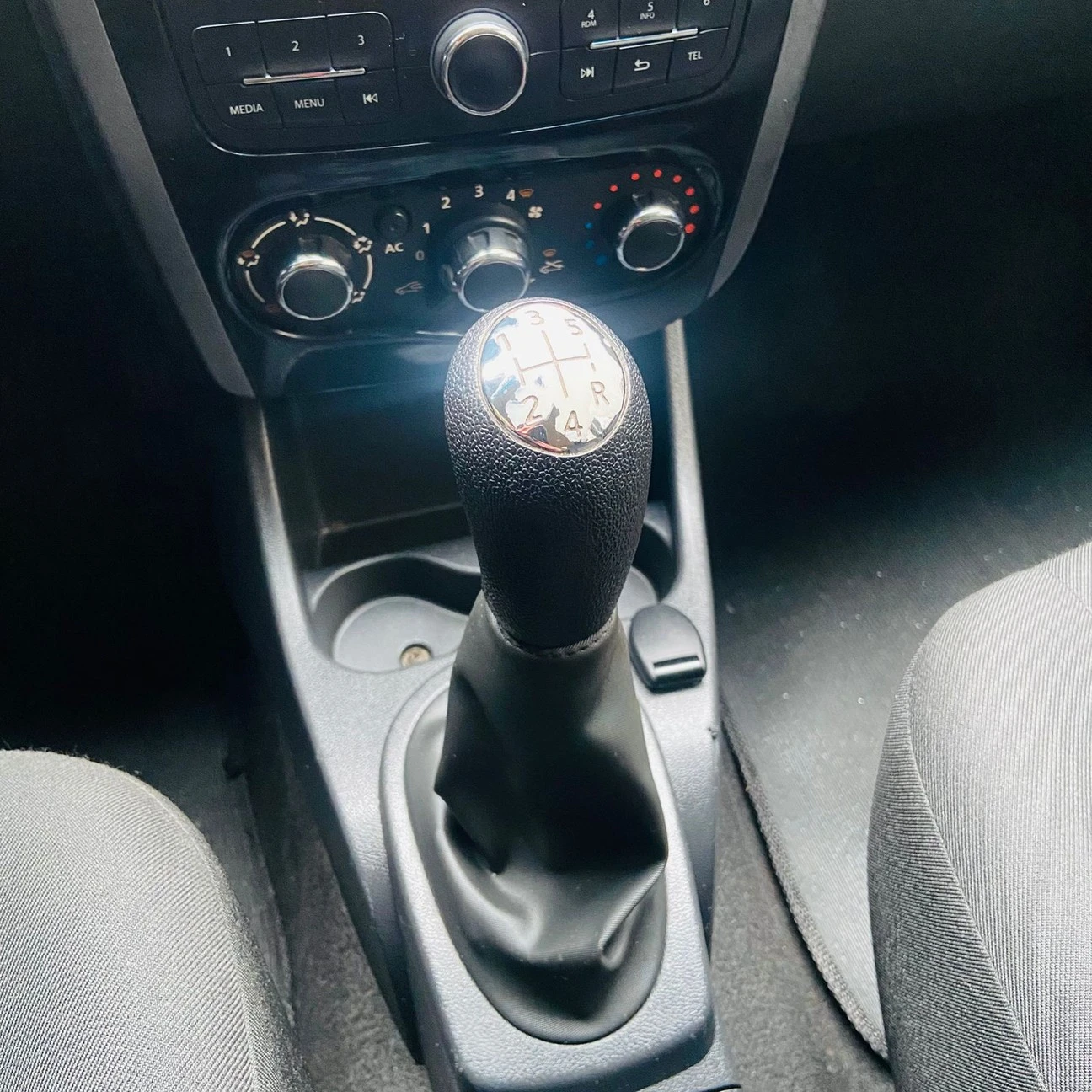 RENAULT SANDERO