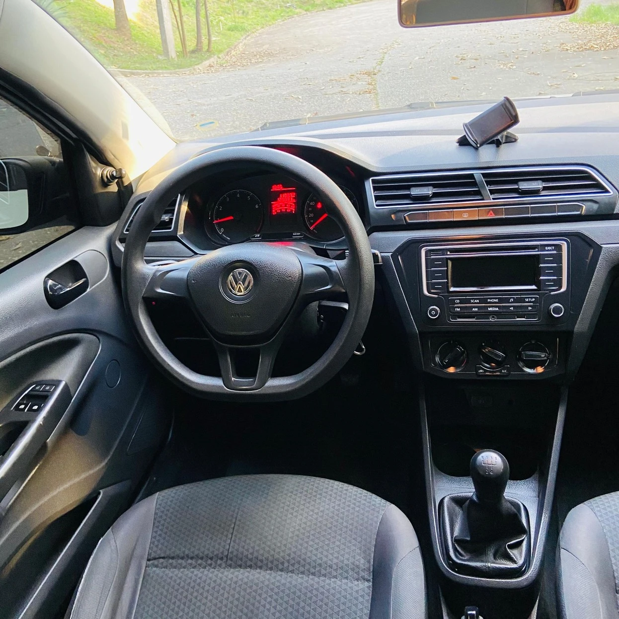 VOLKSWAGEN VOYAGE
