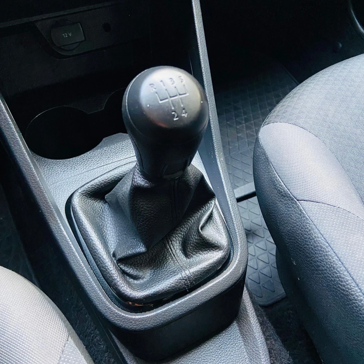 VOLKSWAGEN VOYAGE