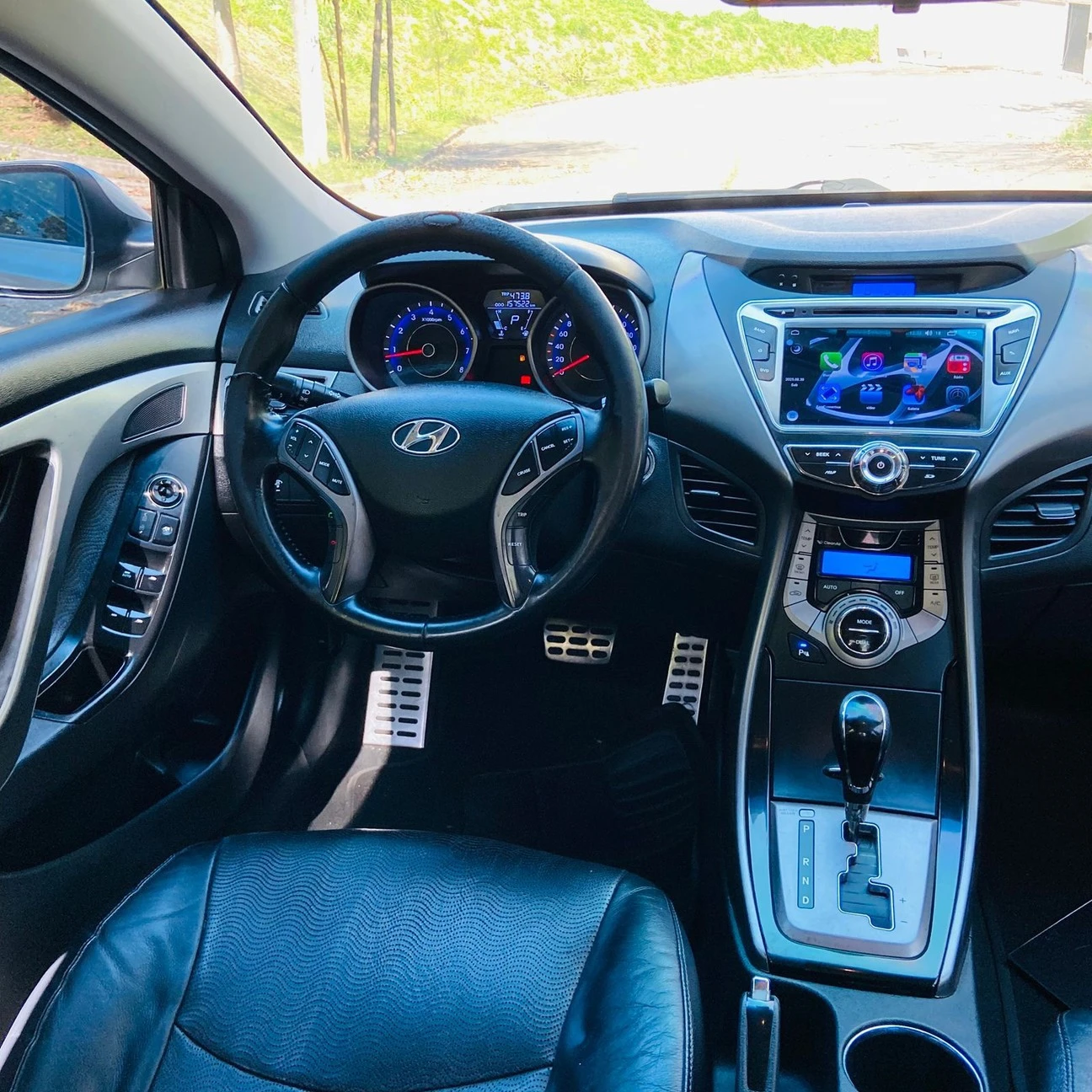 HYUNDAI ELANTRA
