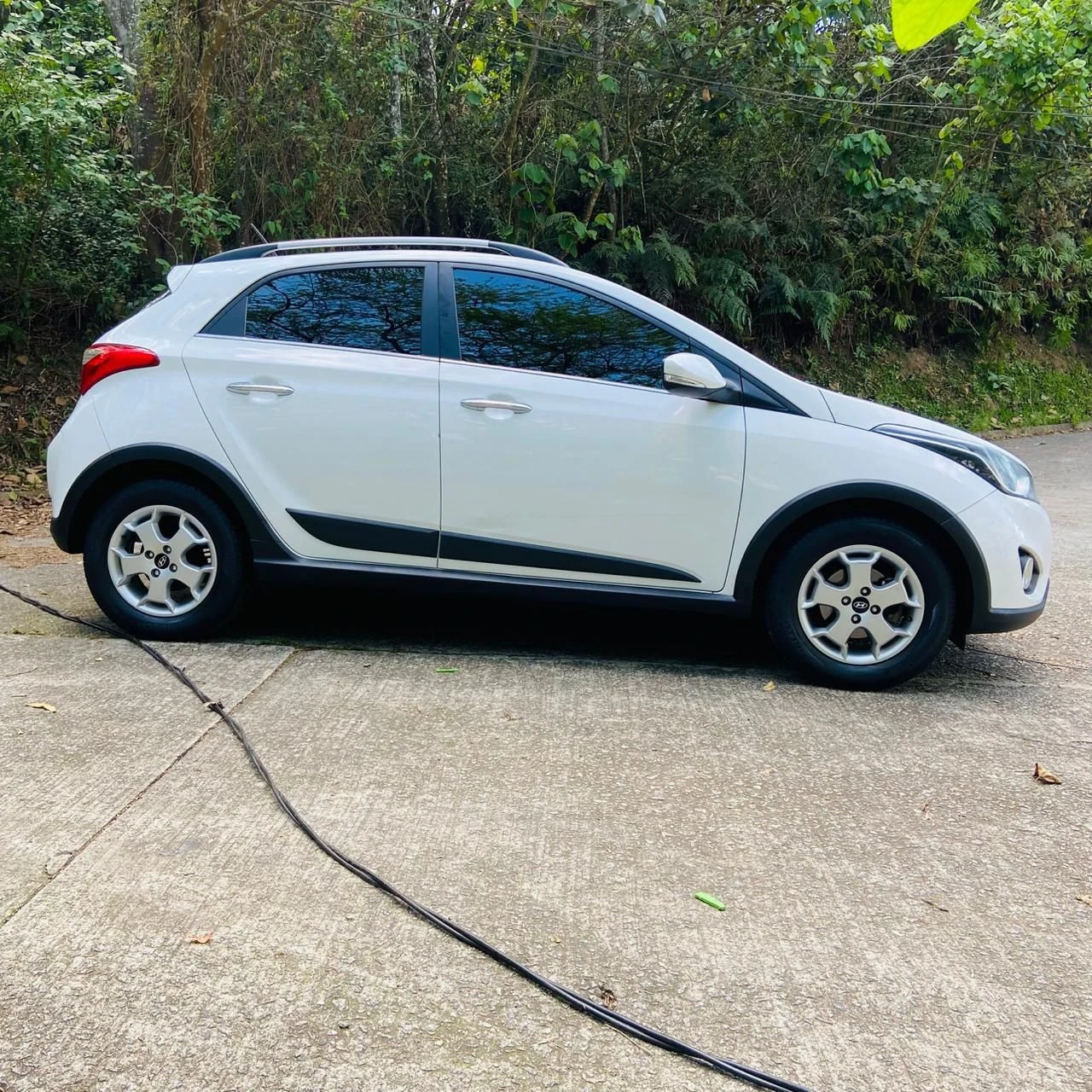 HYUNDAI HB20X