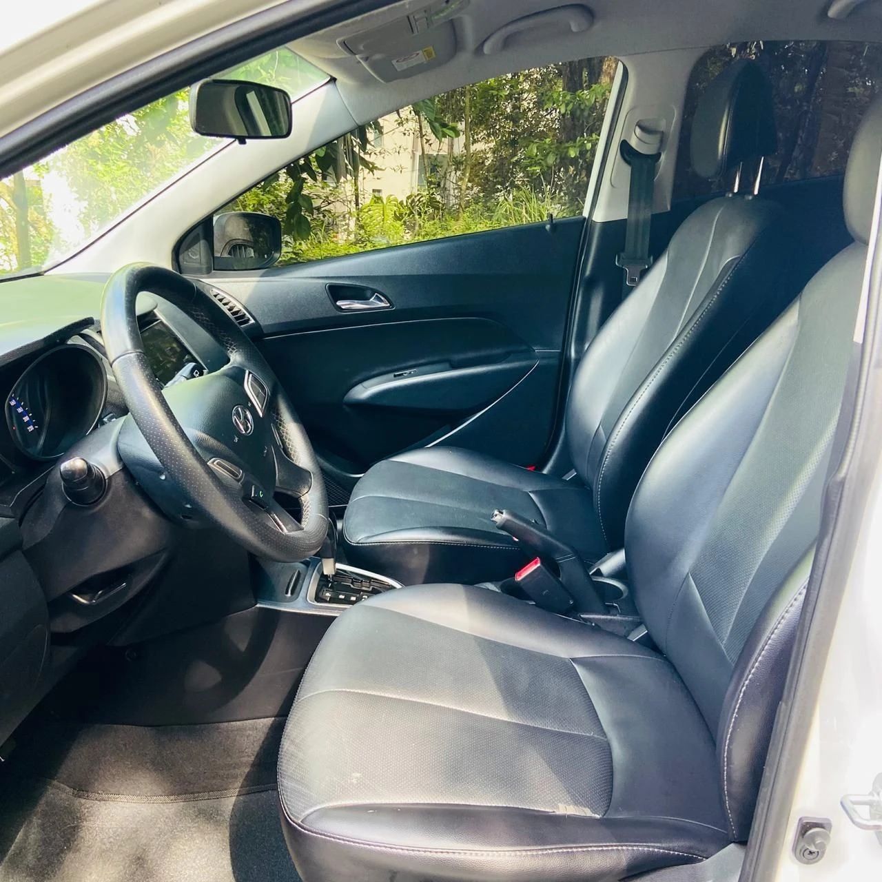 HYUNDAI HB20X