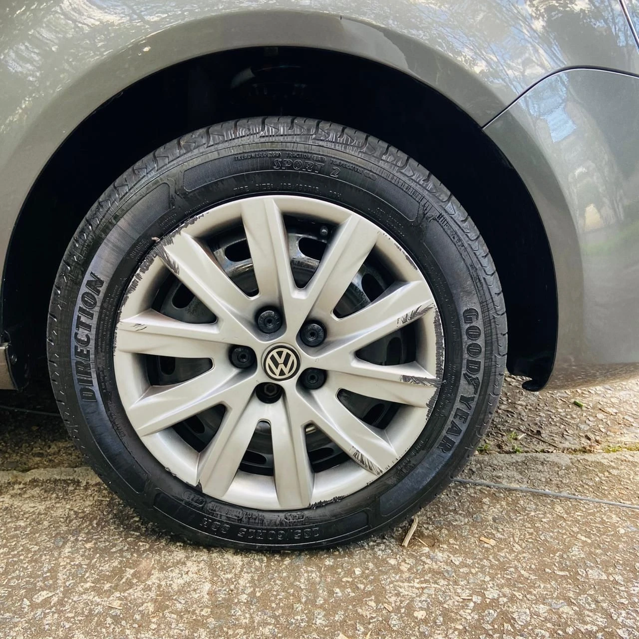 VOLKSWAGEN FOX