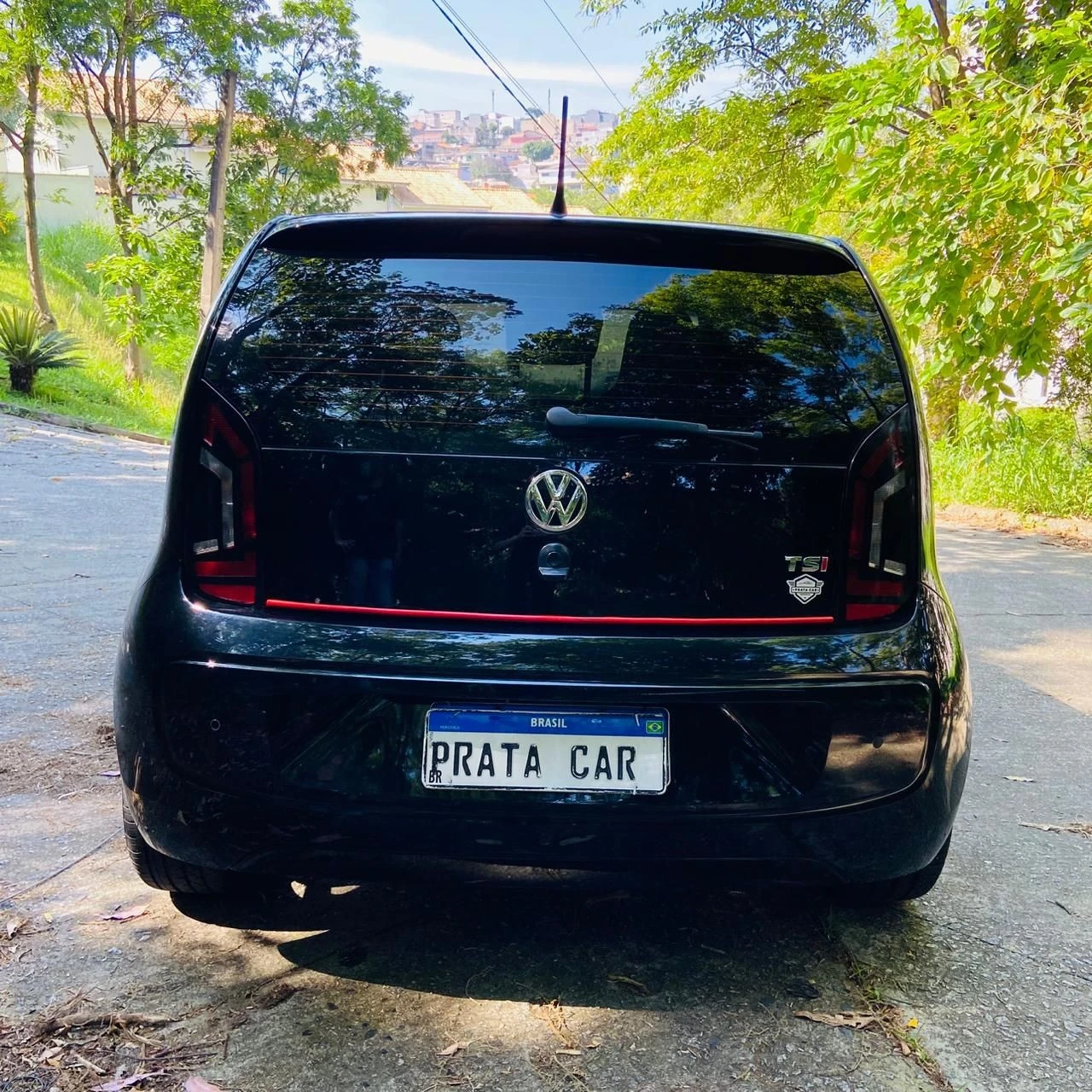 VOLKSWAGEN UP