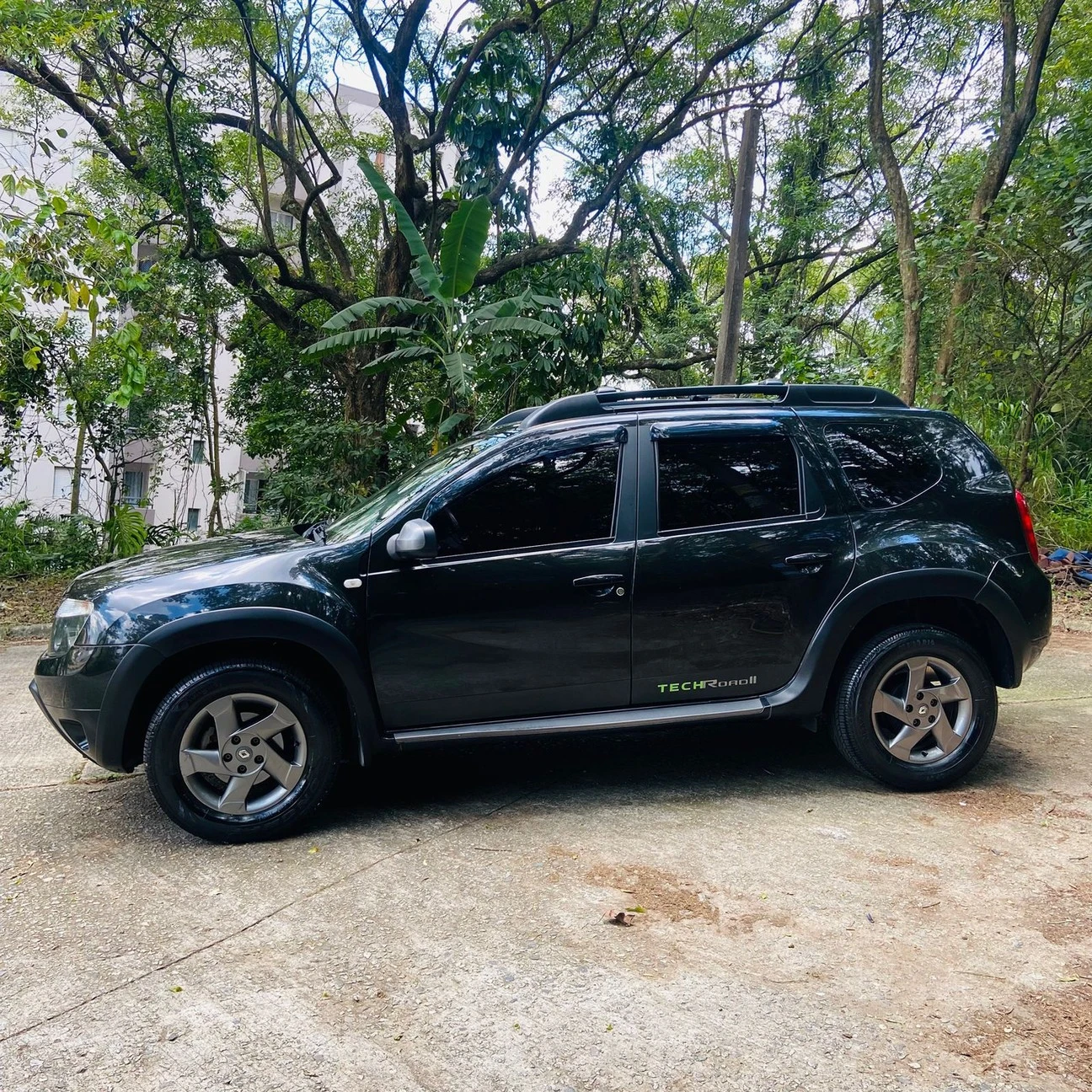 RENAULT DUSTER