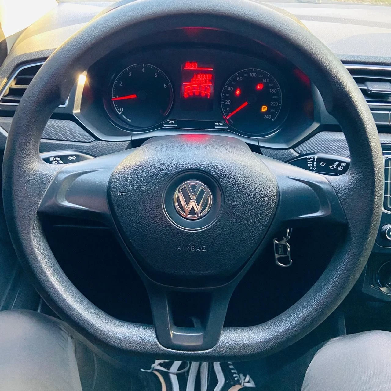 VOLKSWAGEN VOYAGE