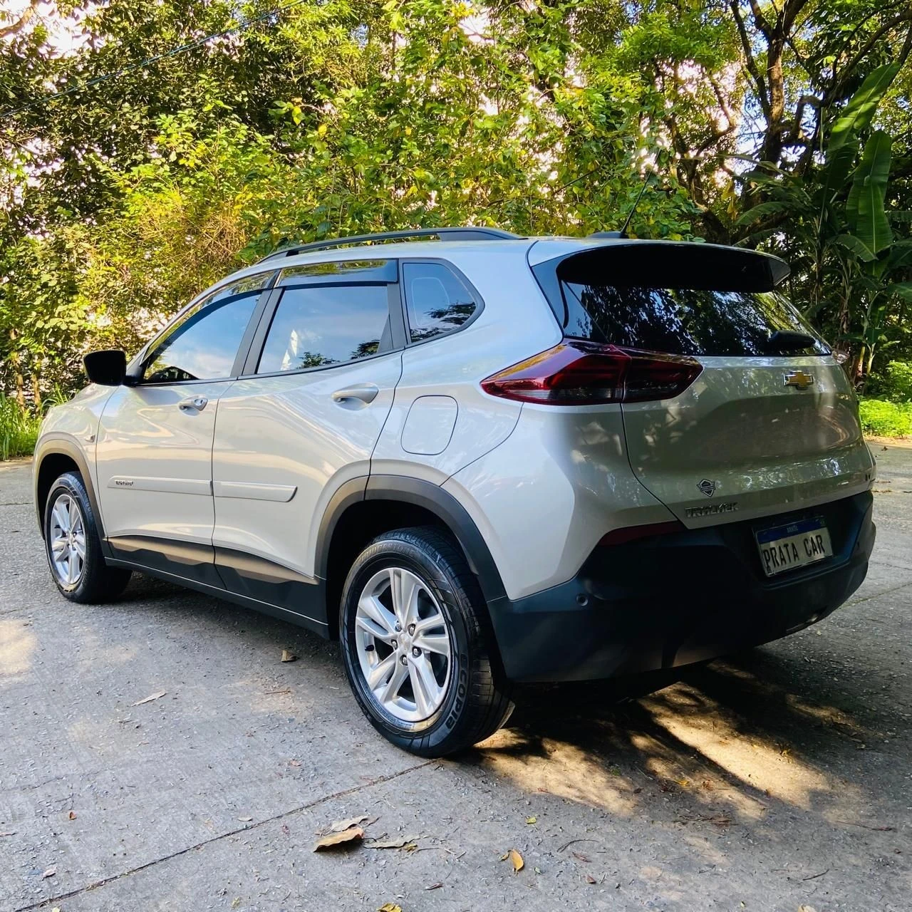 CHEVROLET TRACKER