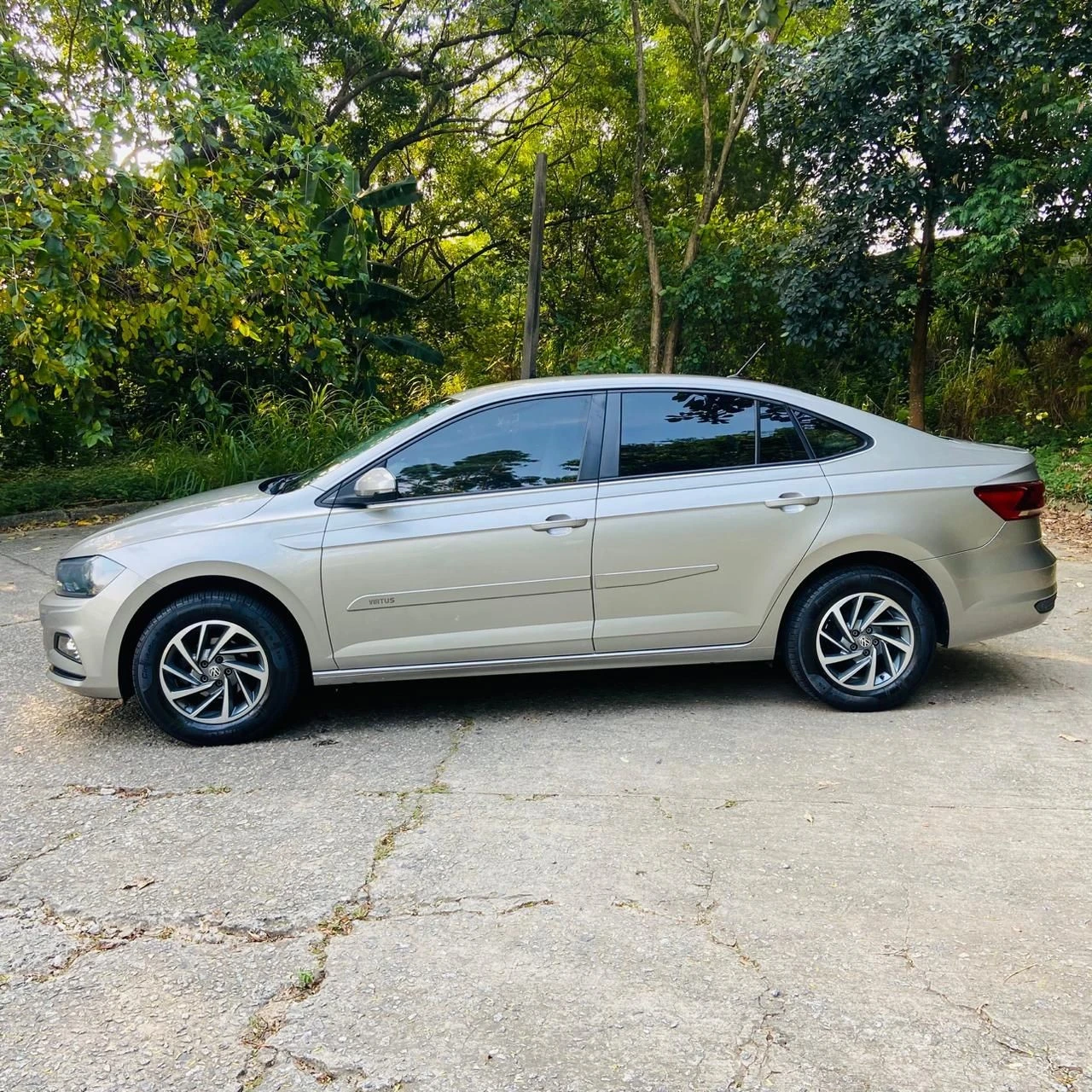 VOLKSWAGEN VIRTUS