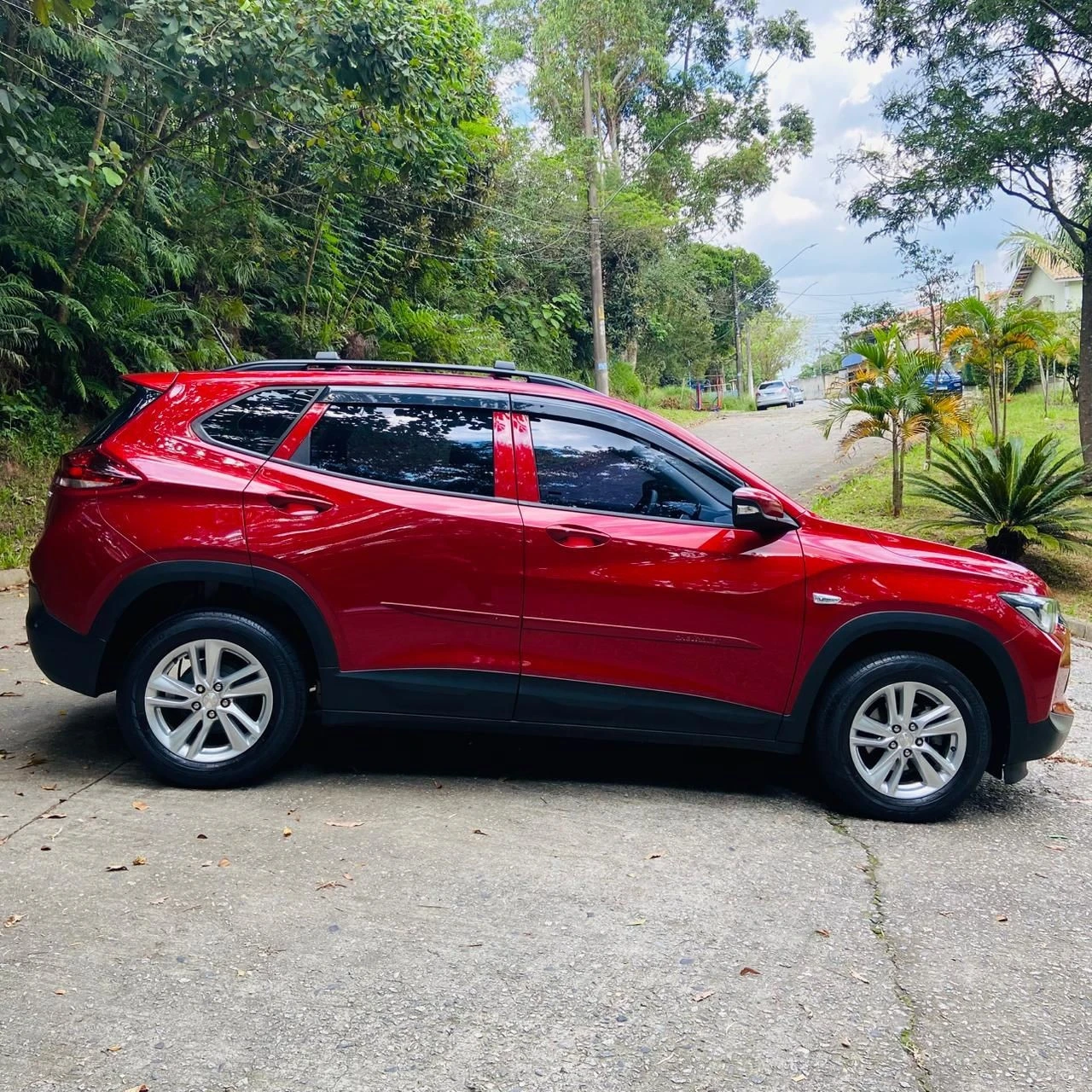 CHEVROLET TRACKER