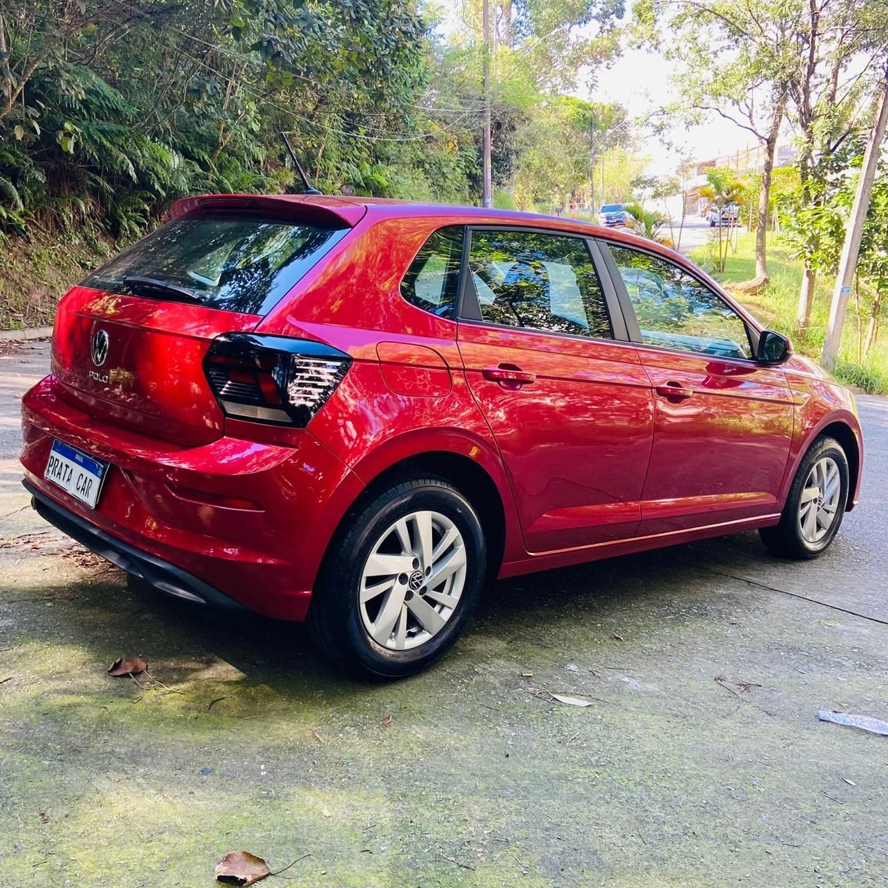 VOLKSWAGEN POLO