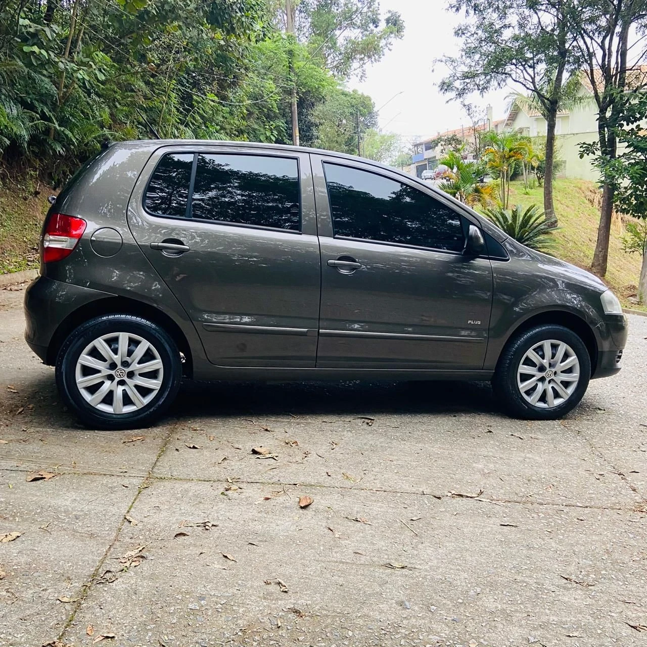VOLKSWAGEN FOX